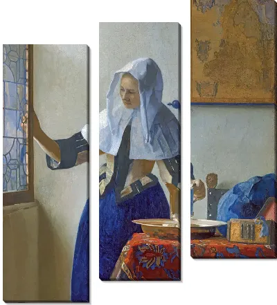 Молодая женщина с кувшином воды