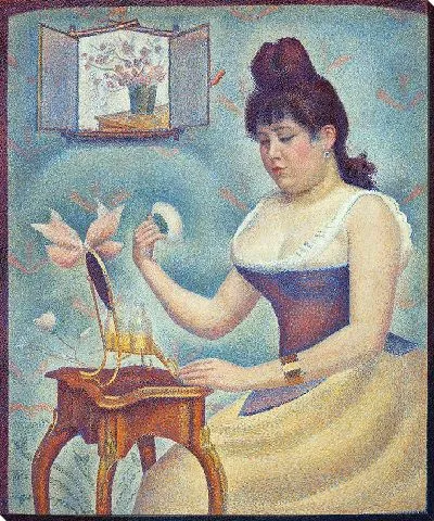 Молодая Женщина Пудрится-1