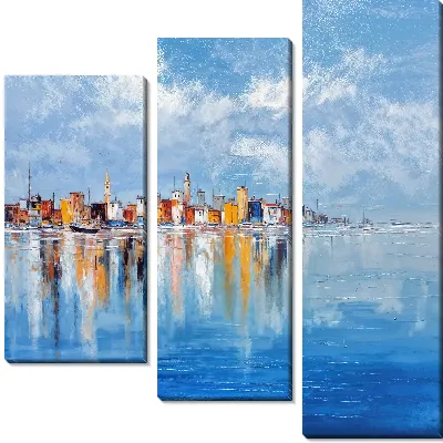 Модульная картина Горизонт города на берегу моря с отражением на воде и небом с облаками