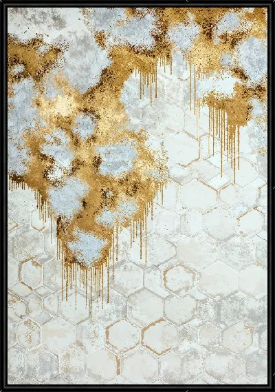Картина Декор с золотыми элементами на стене