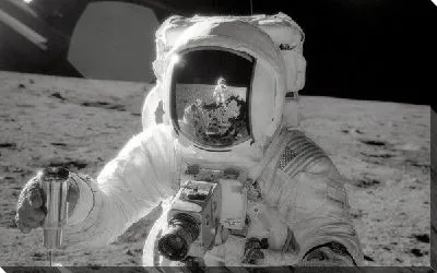 Космонавт (Astronaut)