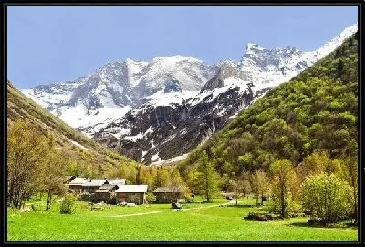 Картина Дом в горах (House in the mountains)