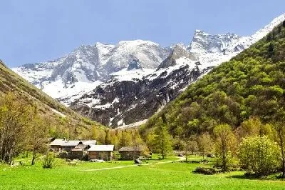 Плакат Дом в горах (House in the mountains)
