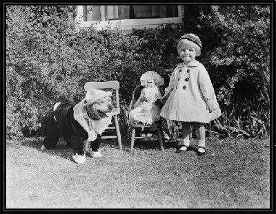 Картина Девочка с собакой (Girl with a dog)