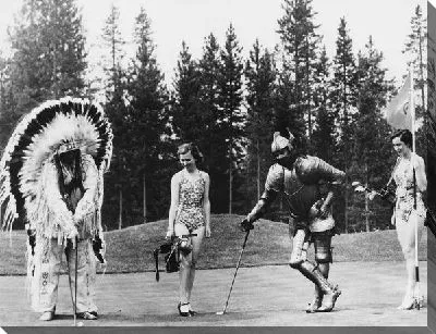 Постер Люди в костюмах играют в гольф (Men in suits are playing golf)