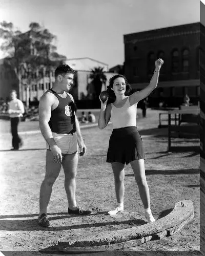 Постер Девушка бросает мячик (A girl throws a ball)