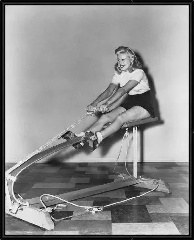 Картина Девушка на тренажере (The girl on the simulator)