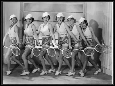 Девушки с ракетками (Girl with racket)