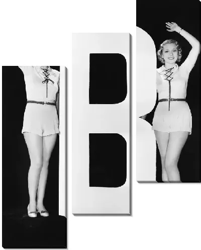 Модульная картина Девушки возле буквы (Girls around the letter)