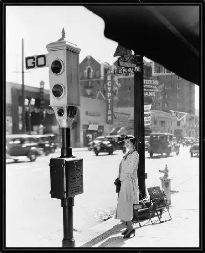 Картина Девушка у светофора (The girl at the traffic light)
