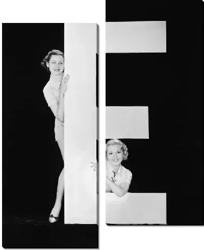 Модульная картина Девушки возле буквы (Girls around the letter) №7