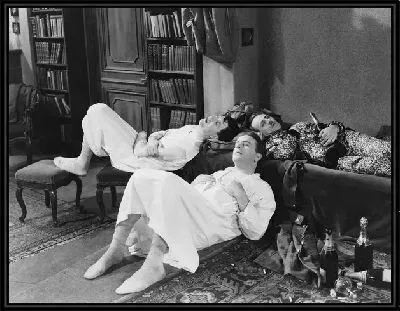 Мужчины спят (Men sleep)