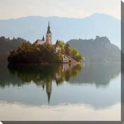 Постер Дом на острове (House on the island)