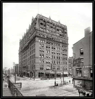 Картина Отель в Нью-Йорке (Hotel in New York City)