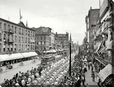 Парад в день труда (first labor day parade)