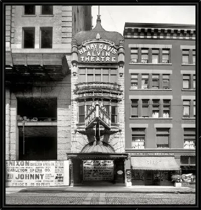 Картина Театр в Питтсбурге (Theatre in Pittsburgh)
