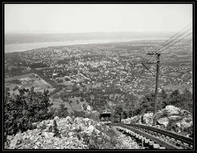 Картина Железная дорога спускающаяся с холма (The railway running down the hill)