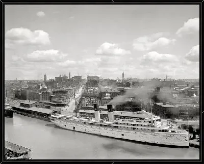Пароход в порту (Steamer at the port)