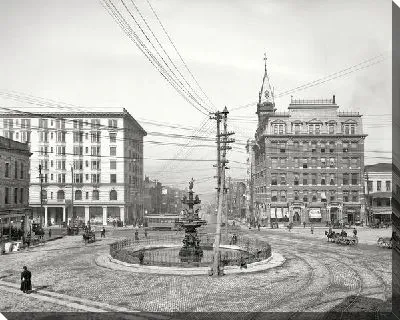 Постер Фонтан на площади (Fountain Square)