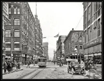 Картина Трамвай на улице (Tram on the street)