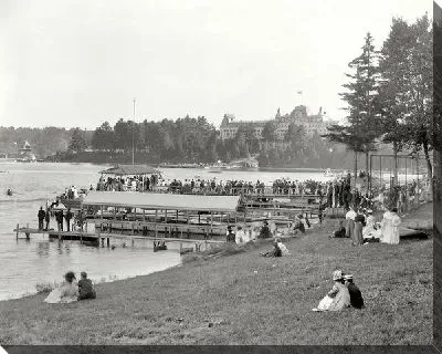 Постер Отдых на берегу реки (On river banks)