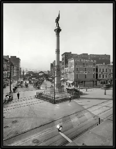 Картина Памятник на площади (Monument on the square