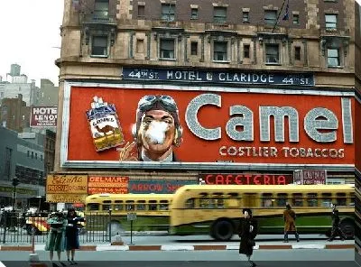 Постер Реклама на здании в Нью-Йорке (Advertisement on a building in New York)