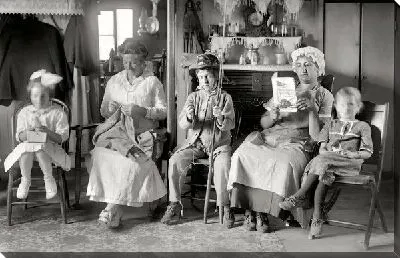 Постер Женщины с детьми (Women with children)