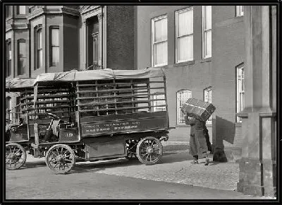 Картина Погрузка багажа (Baggage handling)