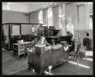 Картина Офисный сотрудник (Office employee)