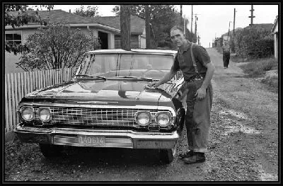 Картина Мужчина моет автомобиль (Man washing car)