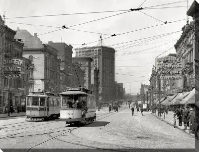 Постер Трамваи на улице (Trams on the street)