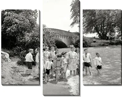 Модульная картина Дети у реки (Children of the River)