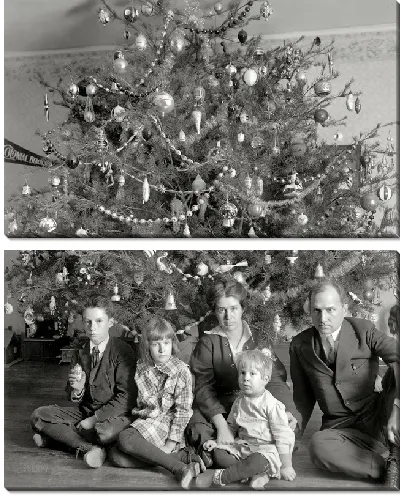Модульная картина Семья возле елки (Family near Christmas tree)