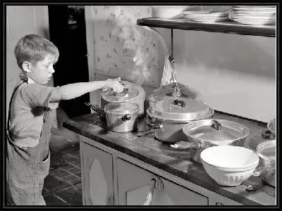 Картина Мальчик на кухне (The boy in the kitchen)