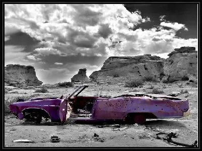 Картина Разбитый автомобиль (Smashed car)