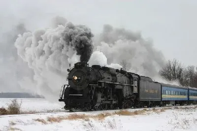 Плакат Зимний пейзаж с поездом (Winter landscape with a train)