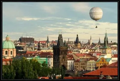 Картина Воздушный шар над городом (Air balloon above the city)