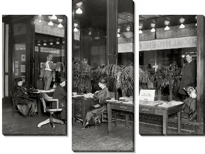 Модульная картина Дамы в холле (The ladies in the lobby)