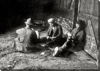 Постер Рабочие играют в карты (Workers playing cards)