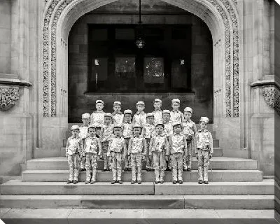 Постер Дети в костюмах (Children in costumes)