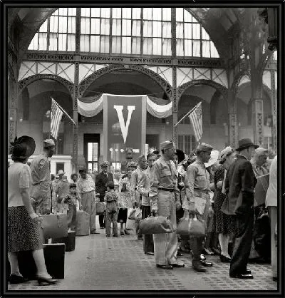 Картина На вокзале (At the station)