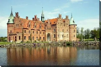 Замок в Дании (Castle in Denmark)