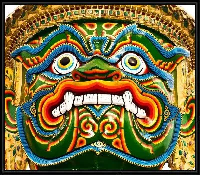 Скульптура китайского дракона (Sculpture of a Chinese dragon)