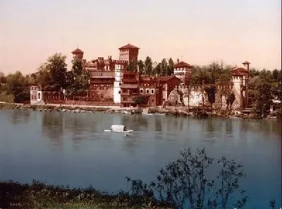 Плакат "Историческая серия 1890-1900 гг. ""Фотографии Италии"" - Замок и средневековый рынок, Турин (Castle and mediaeval market town, Turin)"