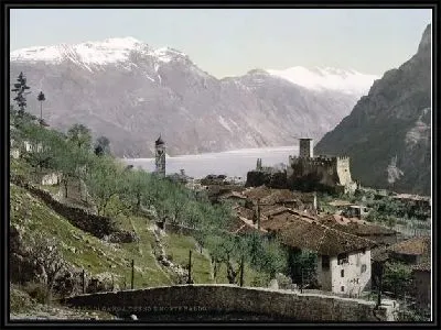 Картина "Историческая серия 1890-1900 гг. ""Фотографии Италии"" - Озеро Гарда (Tenno and Mont Baldo, Lake Garda)"