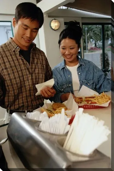 Постер В ресторане №4