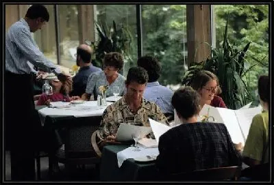 Картина В ресторане №13