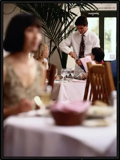 Картина В ресторане №15