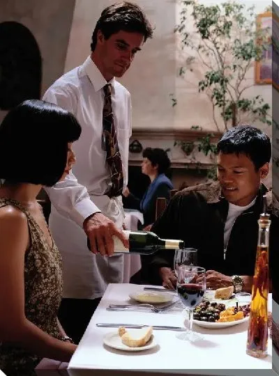 Постер В ресторане №25